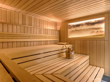 Erfurth´s Bergfried Ferien & Wellnesshotel Saunen und Bäder im Detail Textil-Sauna 75°