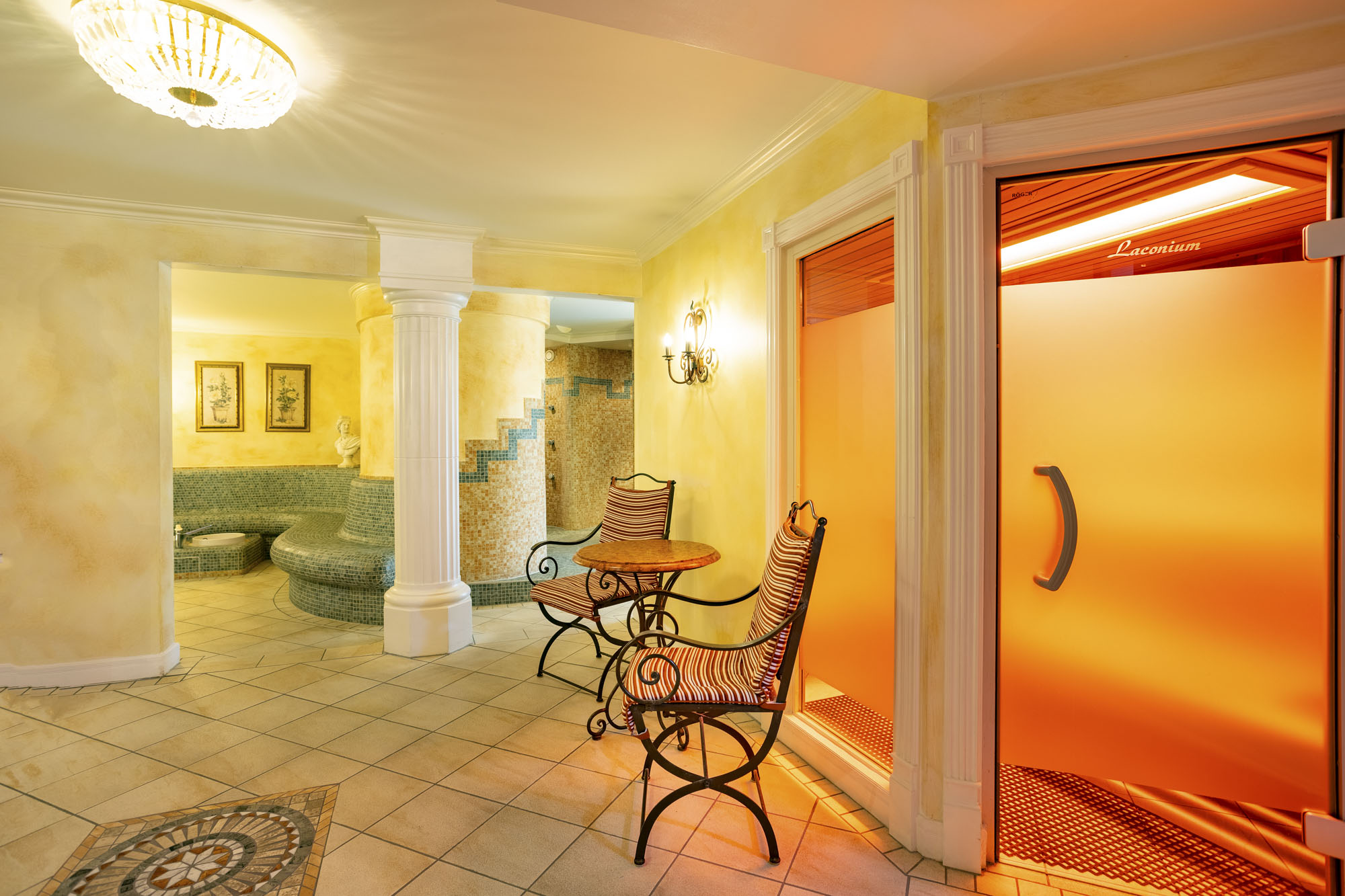 Hotel Schweizer Hof Betriebs-GmbH Saunen und Bäder im Detail Sauna