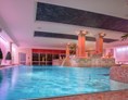 Wellnesshotel: Thermalbewegungsbad (ca. 37°C) - Hotel Schweizer Hof Betriebs-GmbH