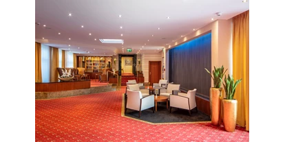 Wellnessurlaub - Schwanenstadt - Lobby - Hotel Schweizer Hof Betriebs-GmbH