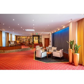 Wellnesshotel: Lobby - Hotel Schweizer Hof Betriebs-GmbH