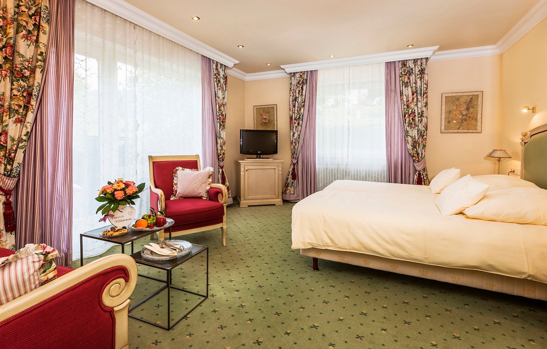 Wellnesshotel: Standard-Doppelzimmer - Relais & Châteaux Hotel Schwarzmatt