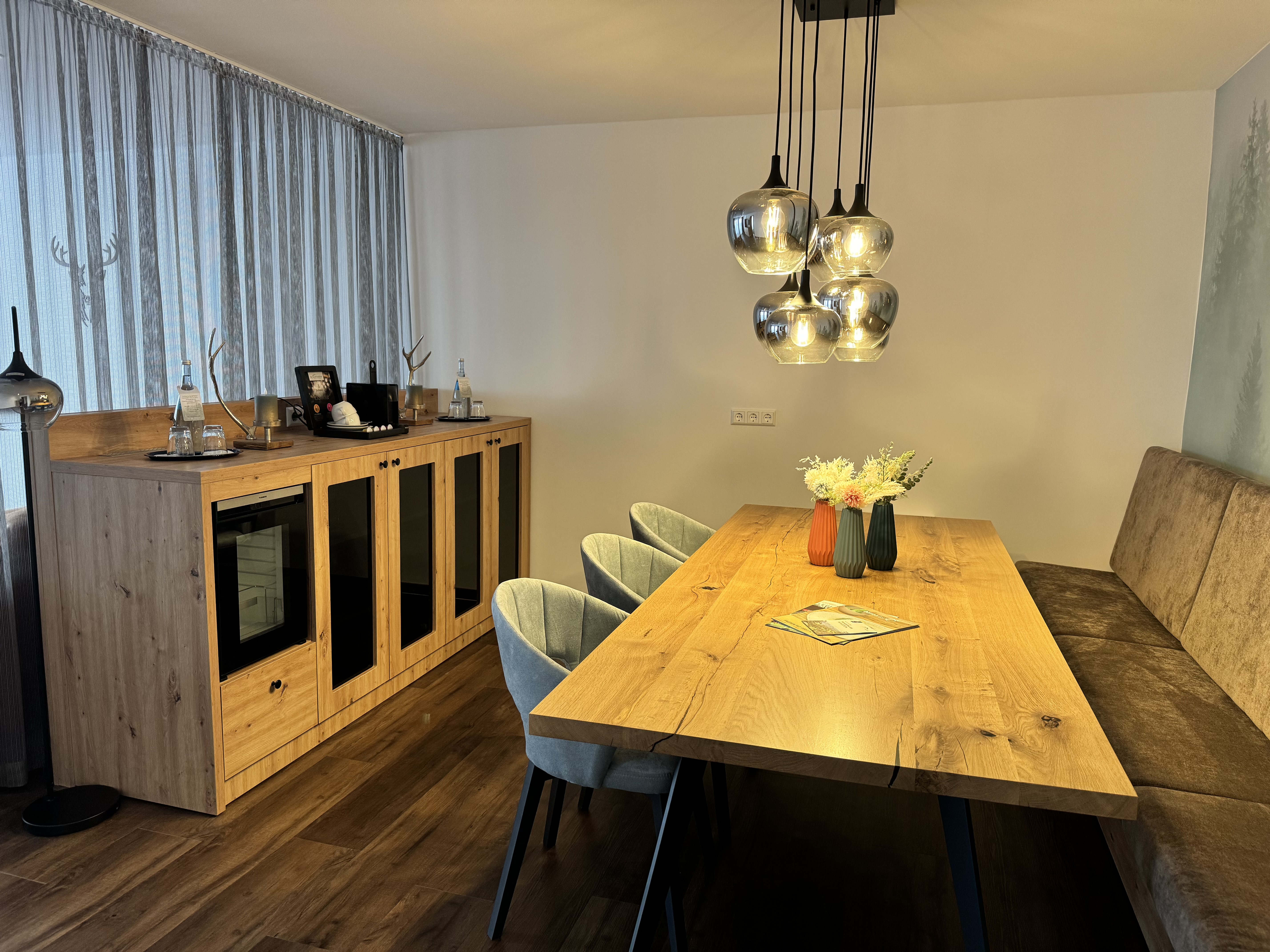 Wellnesshotel: Famielensuite Esszimmer - Wellness- & Nationalpark Hotel Schliffkopf - Zimmer | Suiten