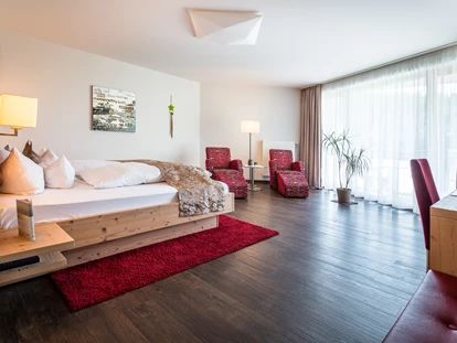 Wellnessurlaub - Hot Stone - Weisweil - Junior Suite - Naturparkhotel Adler