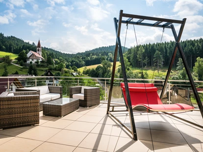 Wellnessurlaub - Hot Stone - Weisweil - Sonnenterrasse - Naturparkhotel Adler
