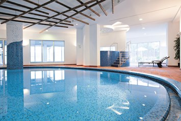 Wellnesshotel: Pool Area  - Traube Tonbach