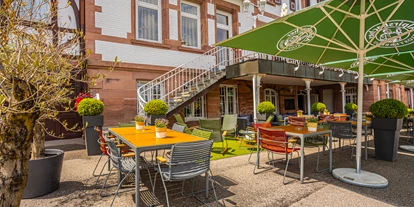 Wellnessurlaub - Hotel-Schwerpunkt: Wellness & Beauty - Hildrizhausen - Terrasse - Wellnesshotel Palmenwald