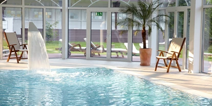 Wellnessurlaub - Hotel-Schwerpunkt: Wellness & Beauty - Hildrizhausen - Pool - Wellnesshotel Palmenwald