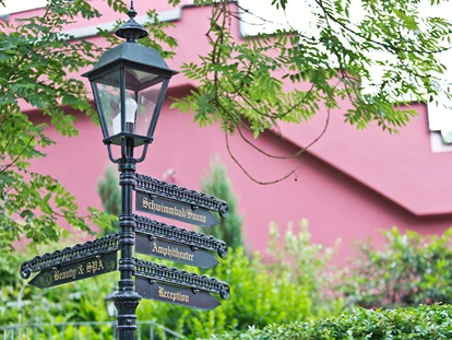 Wellnessurlaub - Hotel-Schwerpunkt: Wellness & Kulinarik - Zechin - Romantikgarten - The Lakeside Burghotel zu Strausberg