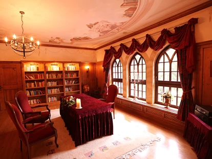 Wellnessurlaub - Hotel-Schwerpunkt: Wellness & Kulinarik - Zechin - Bibliothek - The Lakeside Burghotel zu Strausberg