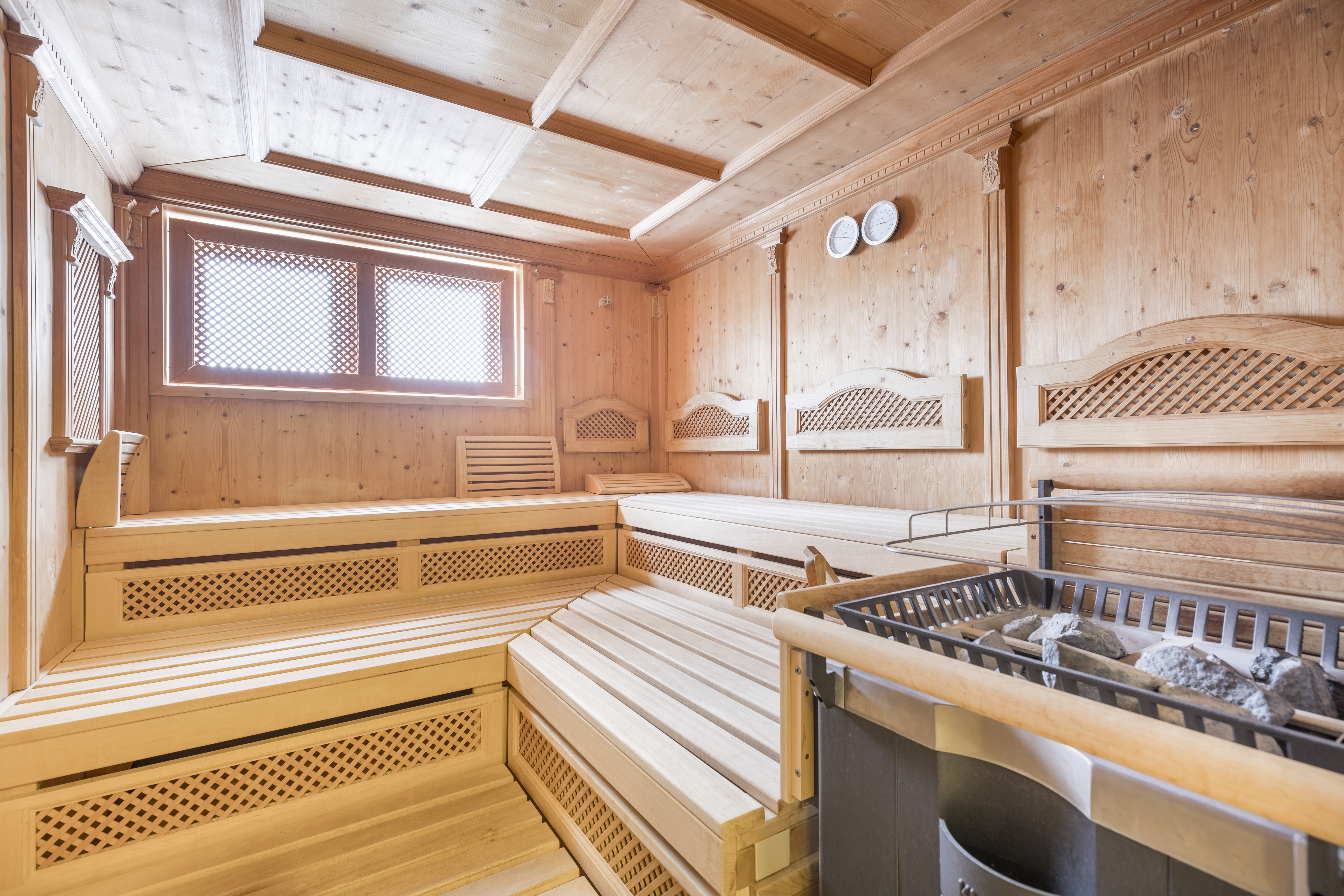 Hotel Alpenland Saunen und Bäder im Detail Finnische Sauna