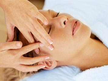 CESTA GRAND Aktivhotel & Spa Massagen im Detail Gesichtsmassage