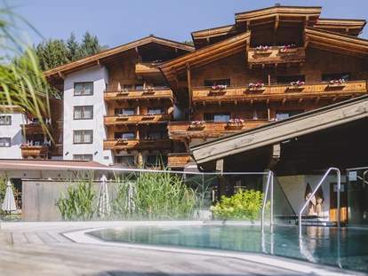 Wellnessurlaub - Babysitterservice - Außen-Whirlpool - ALL INCLUSIVE Hotel DIE SONNE****s