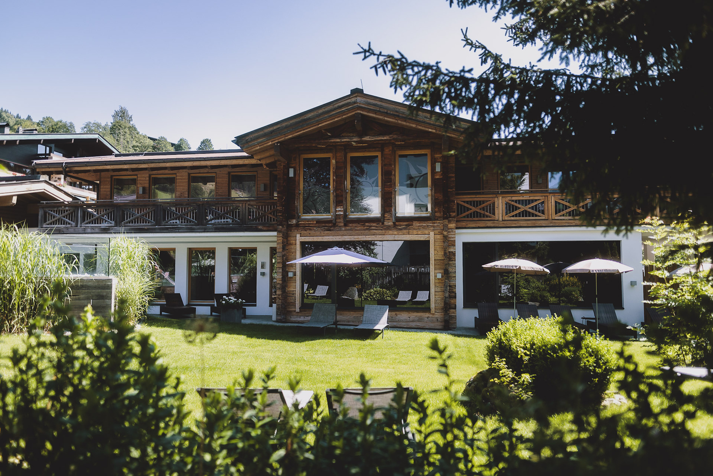 Wellnesshotel: Garten - ALL INCLUSIVE Hotel DIE SONNE****s - Hotel | Umgebung