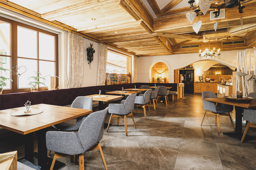 Wellnesshotel: Rupertistüberl | Restaurant - ALL INCLUSIVE Hotel DIE SONNE****s - Kulinarik | Restaurant