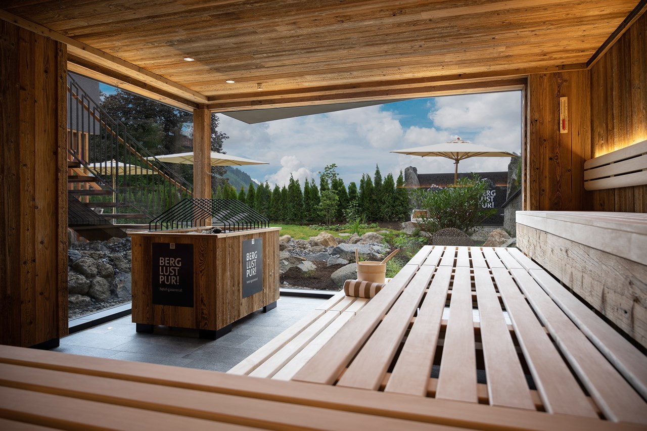 Hotel Gassner****Superior Saunen und Bäder im Detail Finnische Außensauna