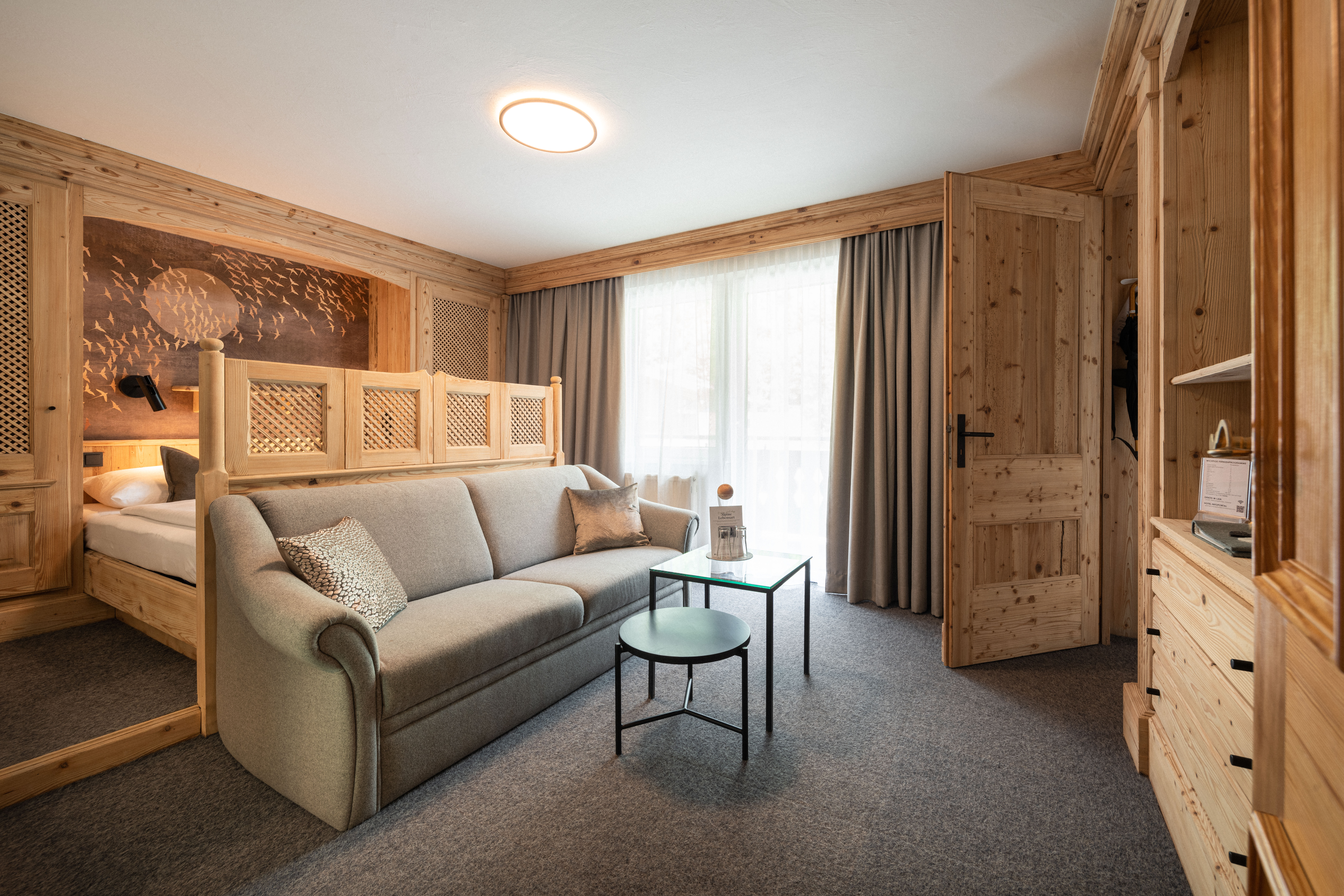 Wellnesshotel: Wohnraum im Wander- und Wellnesshotel Gassner 4* Superior - Beispielbild - Hotel Gassner****Superior