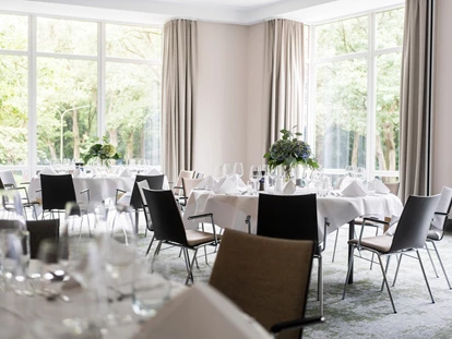 Wellnessurlaub - Bettgrößen: Twin Bett - Feierlichkeit im Saal - Hotel Munte am Stadtwald - MUNTE - Wellnesshotel am Stadtwald