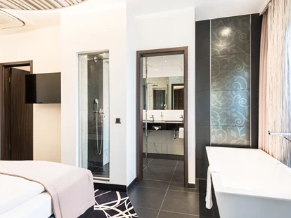 Wellnessurlaub - Whirlpool - Bad Kissingen - Sieben Welten Hotel & Spa Resort