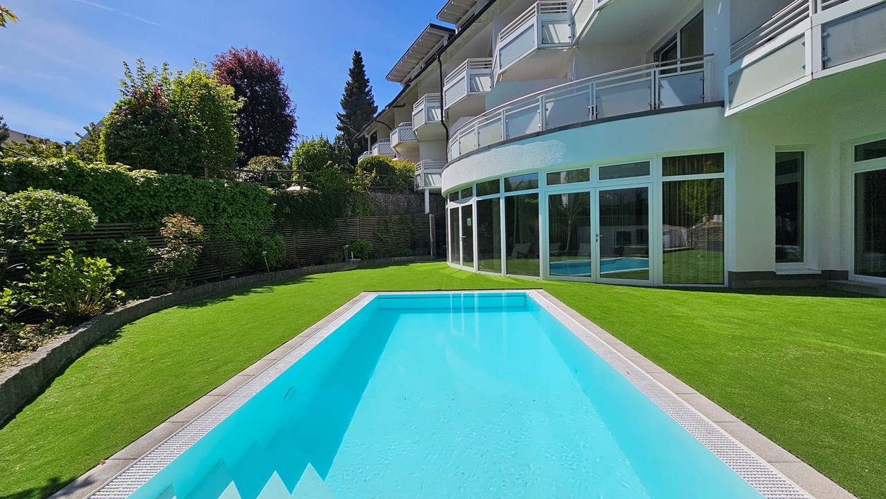 Göbel´s Landhotel Saunen und Bäder im Detail beheizter Außenpool