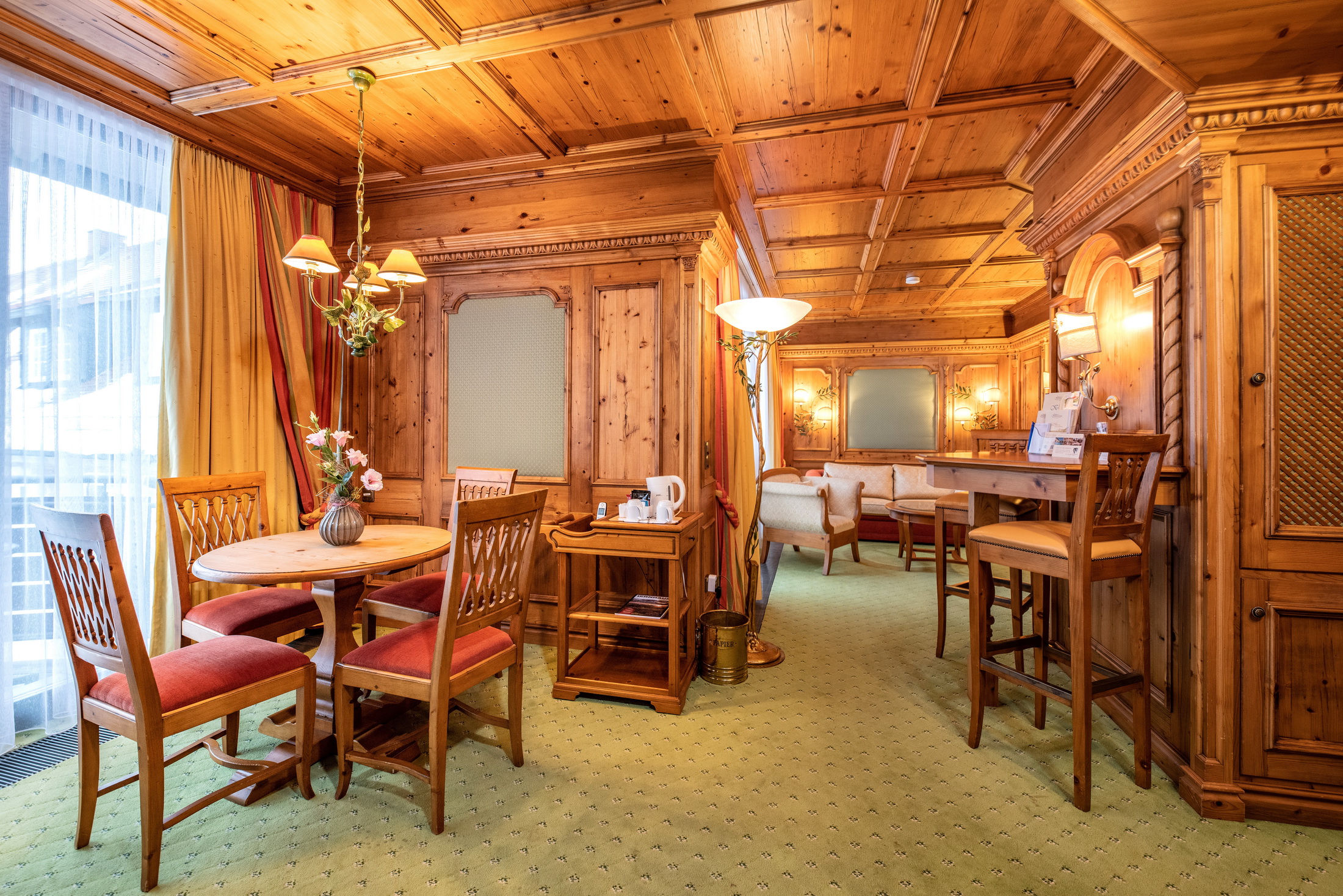 Göbel´s Schlosshotel " Prinz von Hessen " Zimmerkategorien Altholz Maisonette