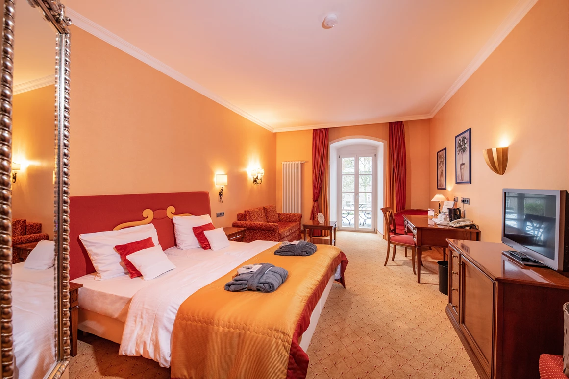Wellnesshotel: Zimmerbeispiel Deluxe-Doppelzimmer Schlosspark Villa - Göbel´s Schlosshotel " Prinz von Hessen "