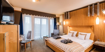 Wellnessurlaub - Whirlpool - Hessen - Zimmerbeispiel Deluxe-Doppelzimmer - Göbel´s Schlosshotel " Prinz von Hessen "