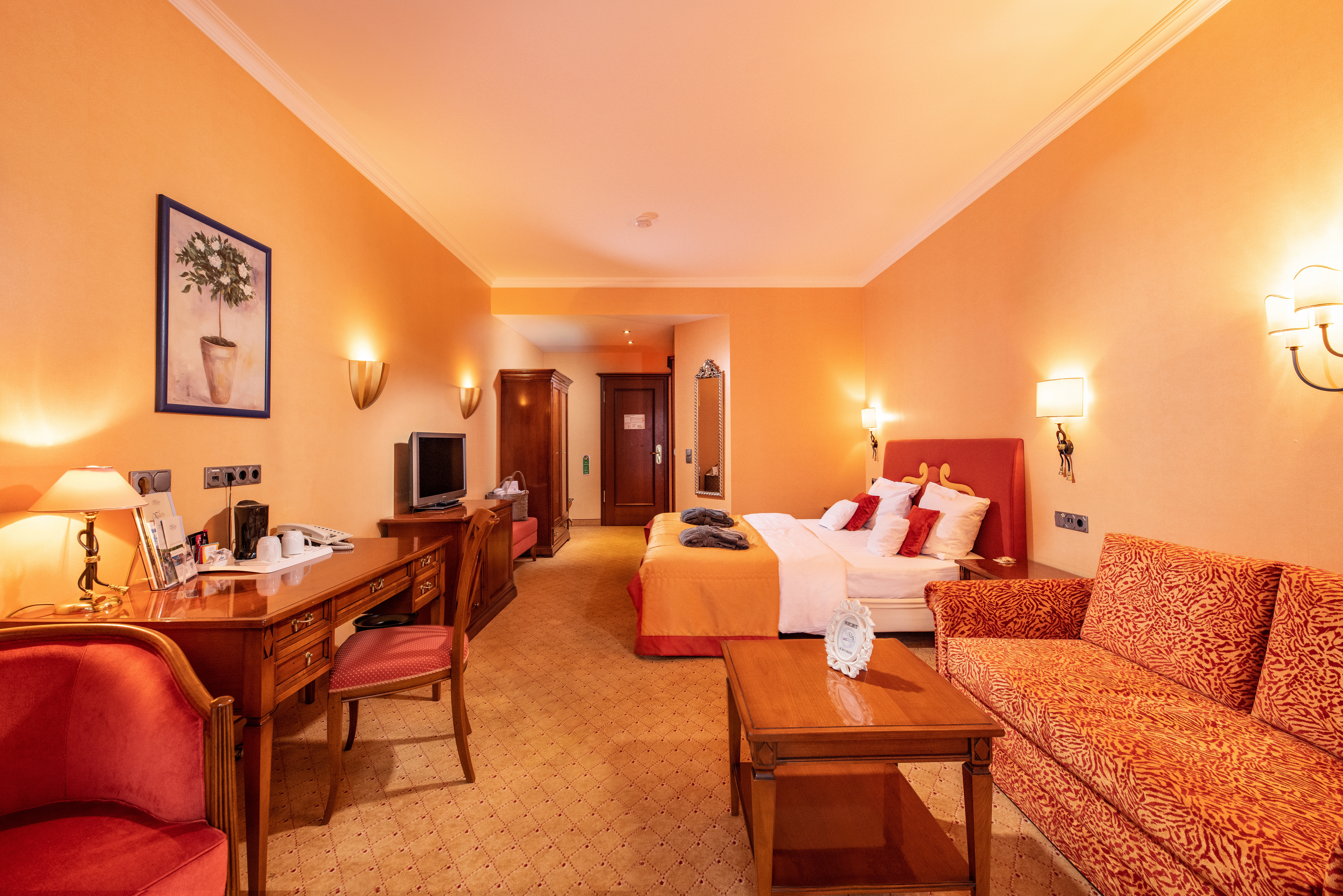 Wellnesshotel: Zimmerbeispiel Komfort-Doppelzimmer Schlosspark Villa - Göbel´s Schlosshotel " Prinz von Hessen "