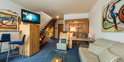 Wellnessurlaub - Whirlpool - Hessen - Zimmerbeispiel Moderne Maisonette - Göbel´s Schlosshotel " Prinz von Hessen "