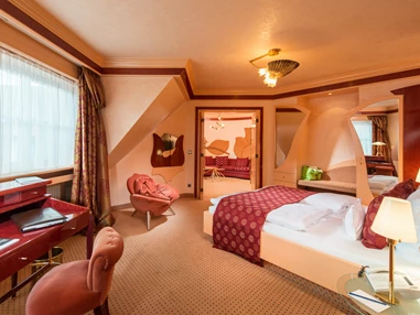 Wellnesshotel: Zimmerbeispiel Rosenkavalier-Suite - Göbel´s Schlosshotel " Prinz von Hessen "