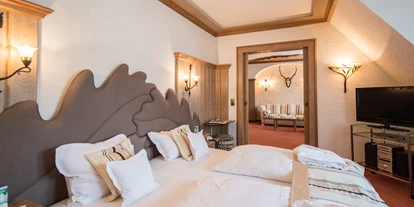 Wellnessurlaub - Whirlpool - Hessen - Zimmerbeispiel Suite Freischütz - Göbel´s Schlosshotel " Prinz von Hessen "