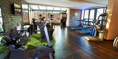 Wellnessurlaub - Whirlpool - Hessen - Fitnessbereich - Göbel´s Schlosshotel " Prinz von Hessen "