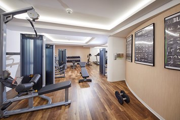 Wellnesshotel: Fitnessraum - Göbel's Hotel Quellenhof