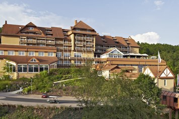 Wellnesshotel: Außenansicht - Göbel's Hotel Rodenberg