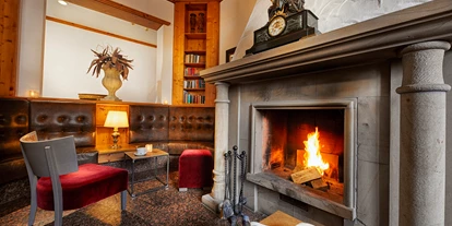 Wellnessurlaub - Hotel-Schwerpunkt: Wellness & Wandern - Ottrau - Kamin-Lounge - Göbel's Hotel Rodenberg