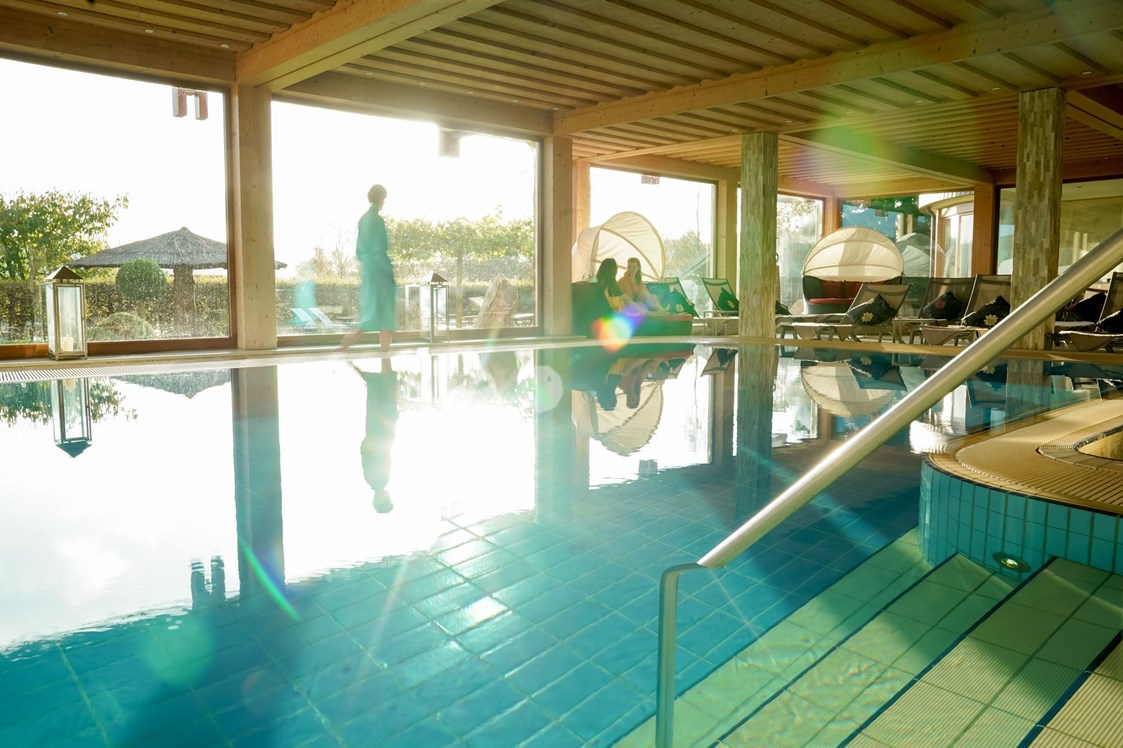Wellnesshotel: Innenpool - Freund Das Hotel & Natur Resort