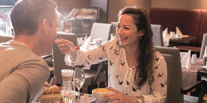 Wellnessurlaub - Pilates - FREUNDFrühstücksbuffet - Freund Das Hotel & Natur Resort