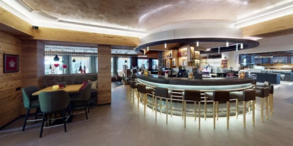 Wellnessurlaub - Pools: Außenpool beheizt - Ruhpolding - Bar / Lobby - Hotel Kendler