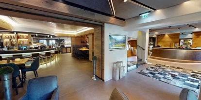 Wellnessurlaub - Pools: Außenpool beheizt - Ruhpolding - Rezeption / Lobby - Hotel Kendler