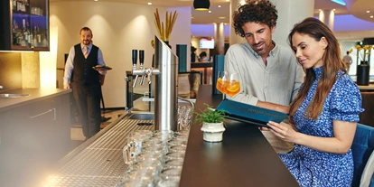 Wellnessurlaub - Seminarraum - Hessen Nord - Tagesbar SeventyFour - Sauerland Stern Hotel