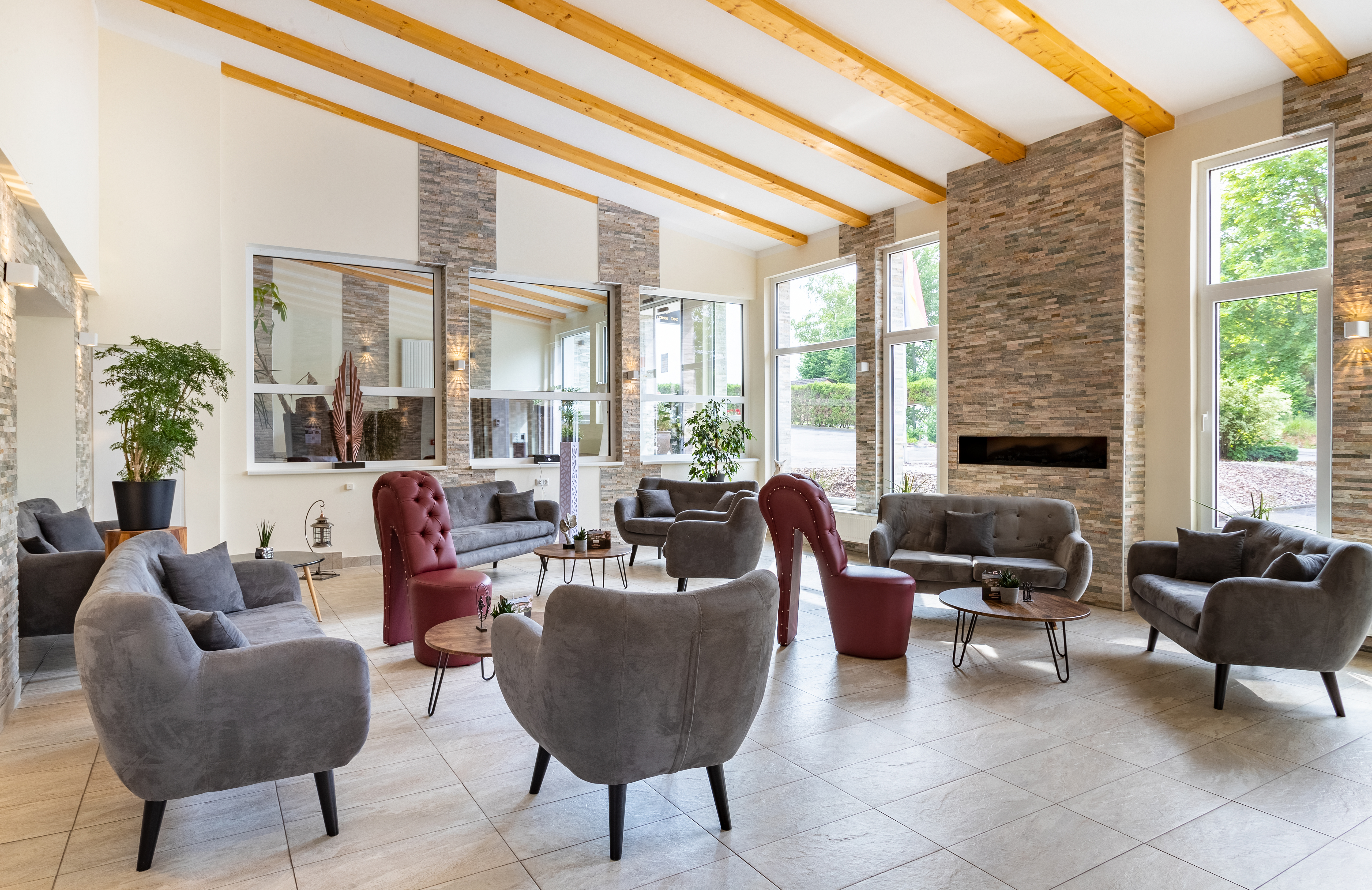 Wellnessurlaub - Ayurveda Massage - Hessen - Lobby - Wellness- und Tagungshotel aqualux