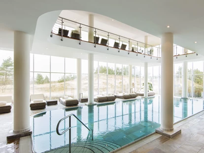 Wellnessurlaub - Paarmassage - Ostsee - Dünenmeer Pool  - Strandhotel Dünenmeer