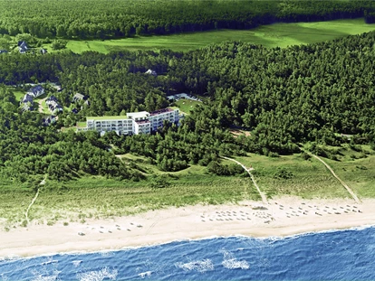 Wellnessurlaub - Paarmassage - Ostsee - Strandhotel Fischland mit seinem Ferienwohnungen und Häusern - Strandhotel Fischland