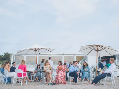 Wellnessurlaub - Paarmassage - Ostsee - Strandbude am Strandhotel Fischland - Strandhotel Fischland
