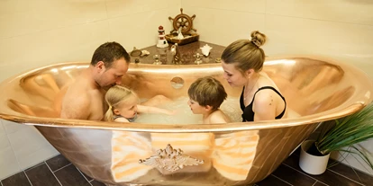 Wellnessurlaub - Babysitterservice - Cleopatrabad  - Familien Wellness Hotel Seeklause