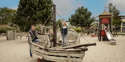 Wellnessurlaub - Babysitterservice - Matschanlage Piraten-Insel-Usedom - Familien Wellness Hotel Seeklause