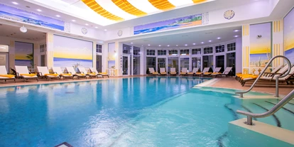 Wellnessurlaub - Paarmassage - Ostsee - Innenpool Hotel zur Post - Hotel zur Post