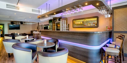 Wellnessurlaub - Paarmassage - Ostsee - Bar Davidoff Lounge  - Hotel zur Post