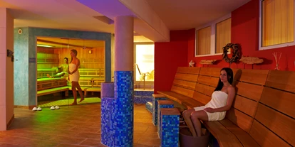 Wellnessurlaub - Paarmassage - Ostsee - Saunalandschaft - Ostseehotel - Villen im Park