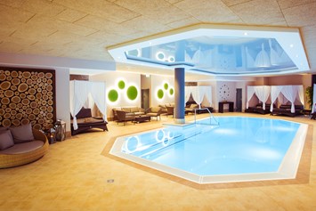 Wellnesshotel: Schwimmbad - Göbel's Vital Hotel